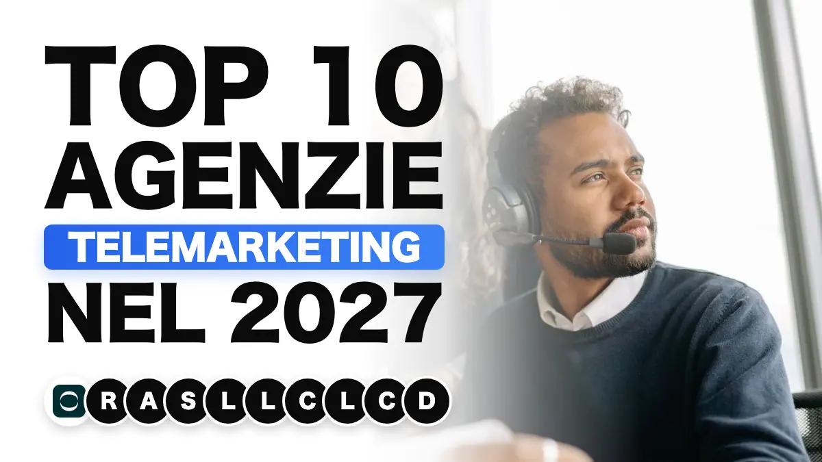 Due commerciali B2B impegnati nella prospezione telefonica con cuffie in ufficio