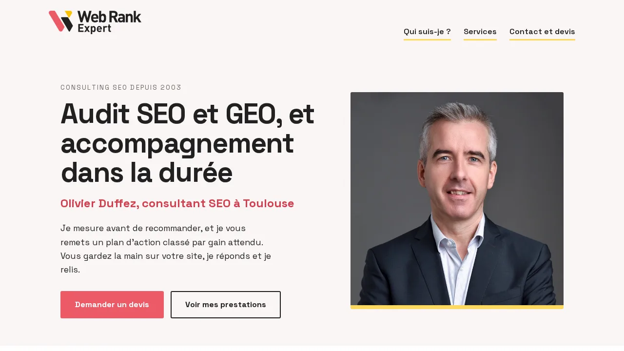 툴루즈의 SEO 컨설턴트 Olivier Duffez를 소개하고 SEO 및 GEO 감사와 장기 지원을 안내하는 WebRankExpert 홈페이지