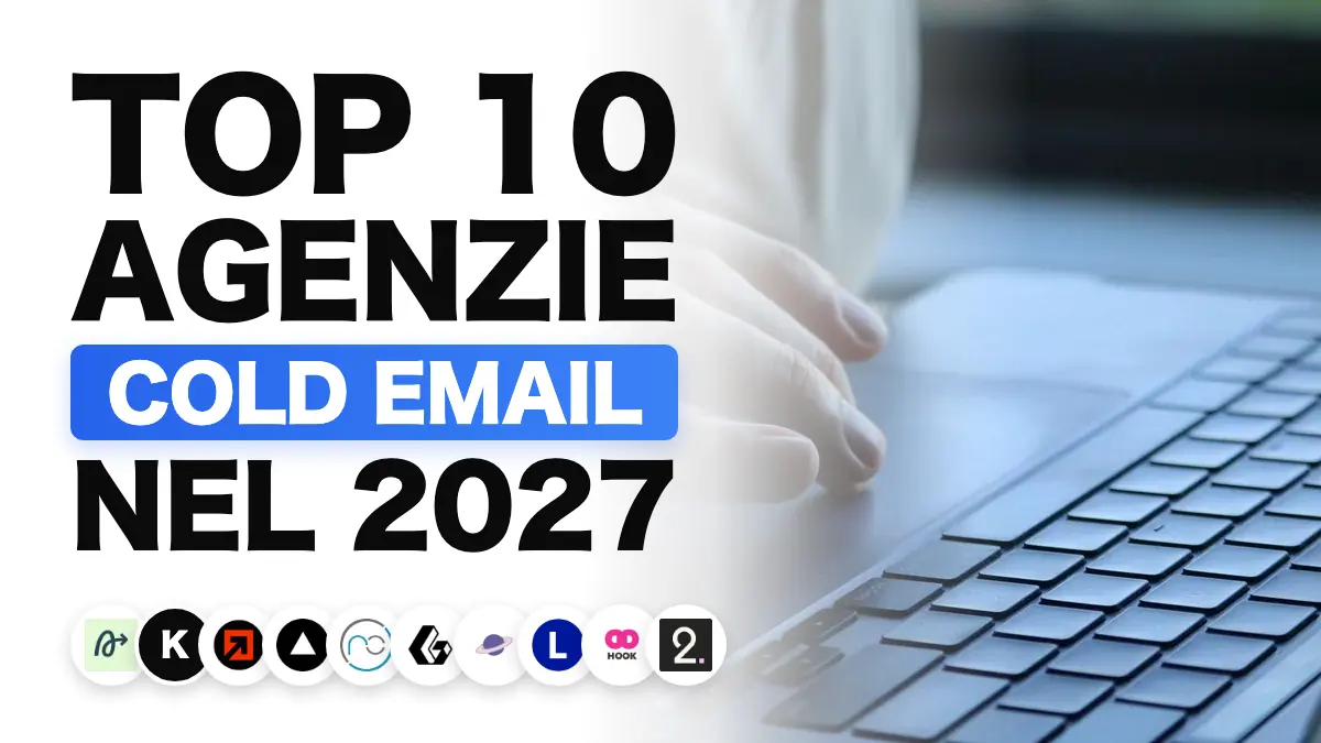 Mani che digitano sulla tastiera di un portatile in un ufficio, che illustra la classifica delle migliori agenzie di cold email in Francia