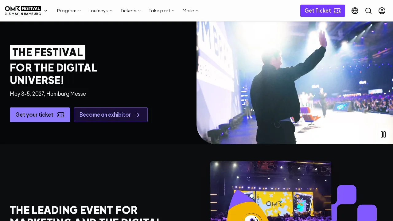 Strona główna OMR Festival przedstawiająca festiwal cyfrowego świata 3 - 5 maja 2027 w Hamburg Messe, obok zdjęcia prelegenta machającego na oświetlonej scenie