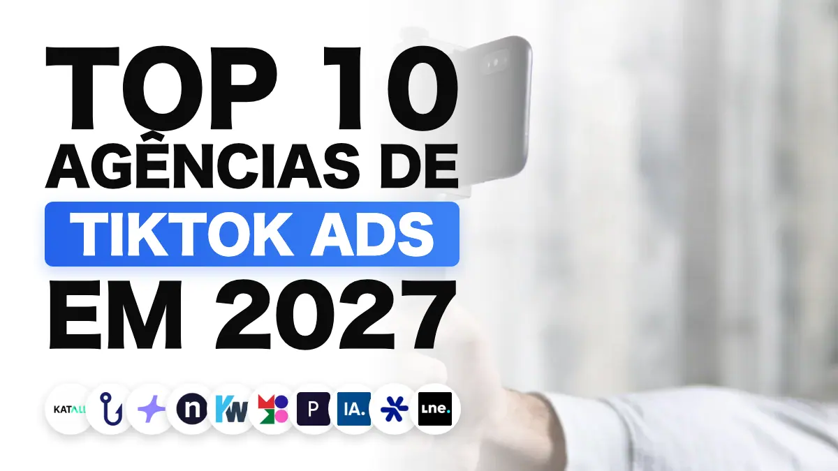 Smartphone montado num tripé para gravar um vídeo vertical, que ilustra o ranking das melhores agências de TikTok Ads na França